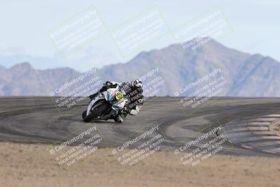 media/Nov-16-2025-Race Pace (Sun) [[8c5fa54630]]/Non Verified Riders (1st 20 Minutes)/6-Turn 12 (2pm)/